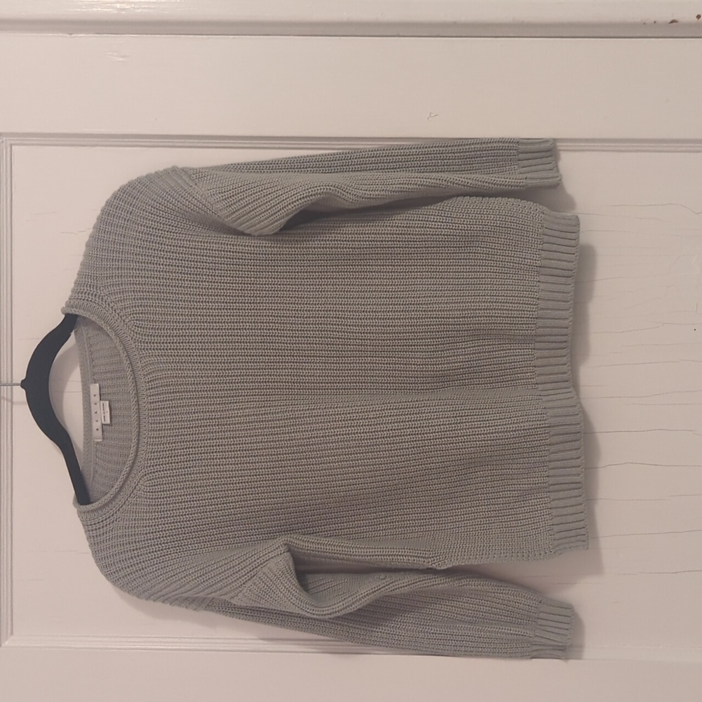 Achro minimalist sweater